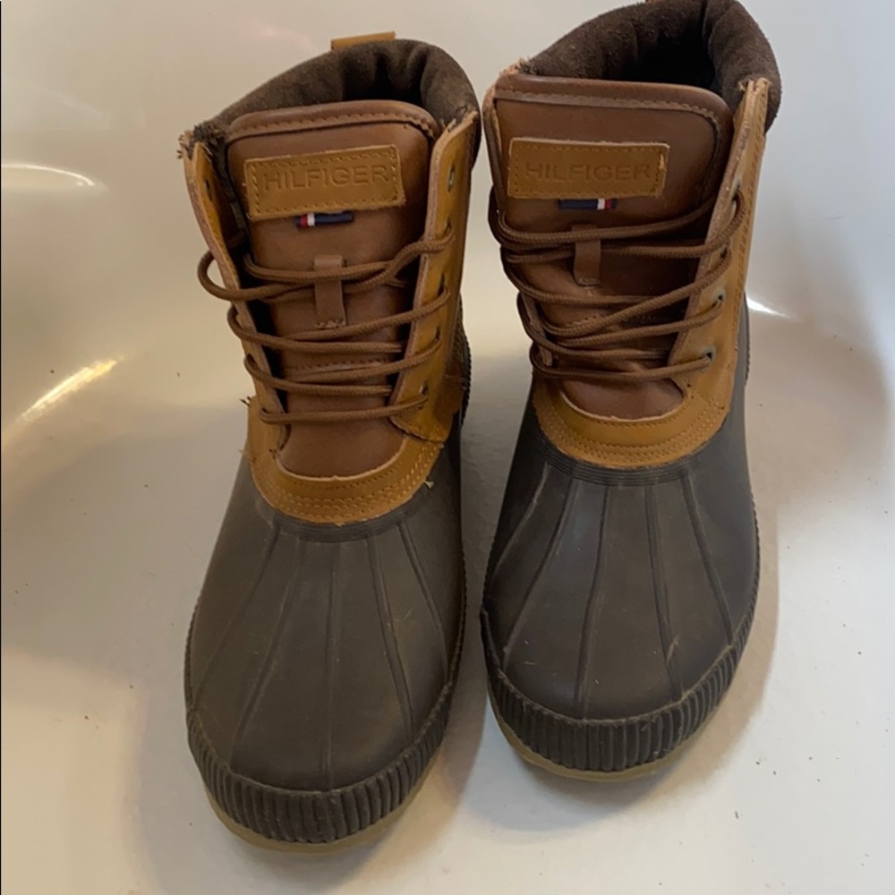 Duck boots